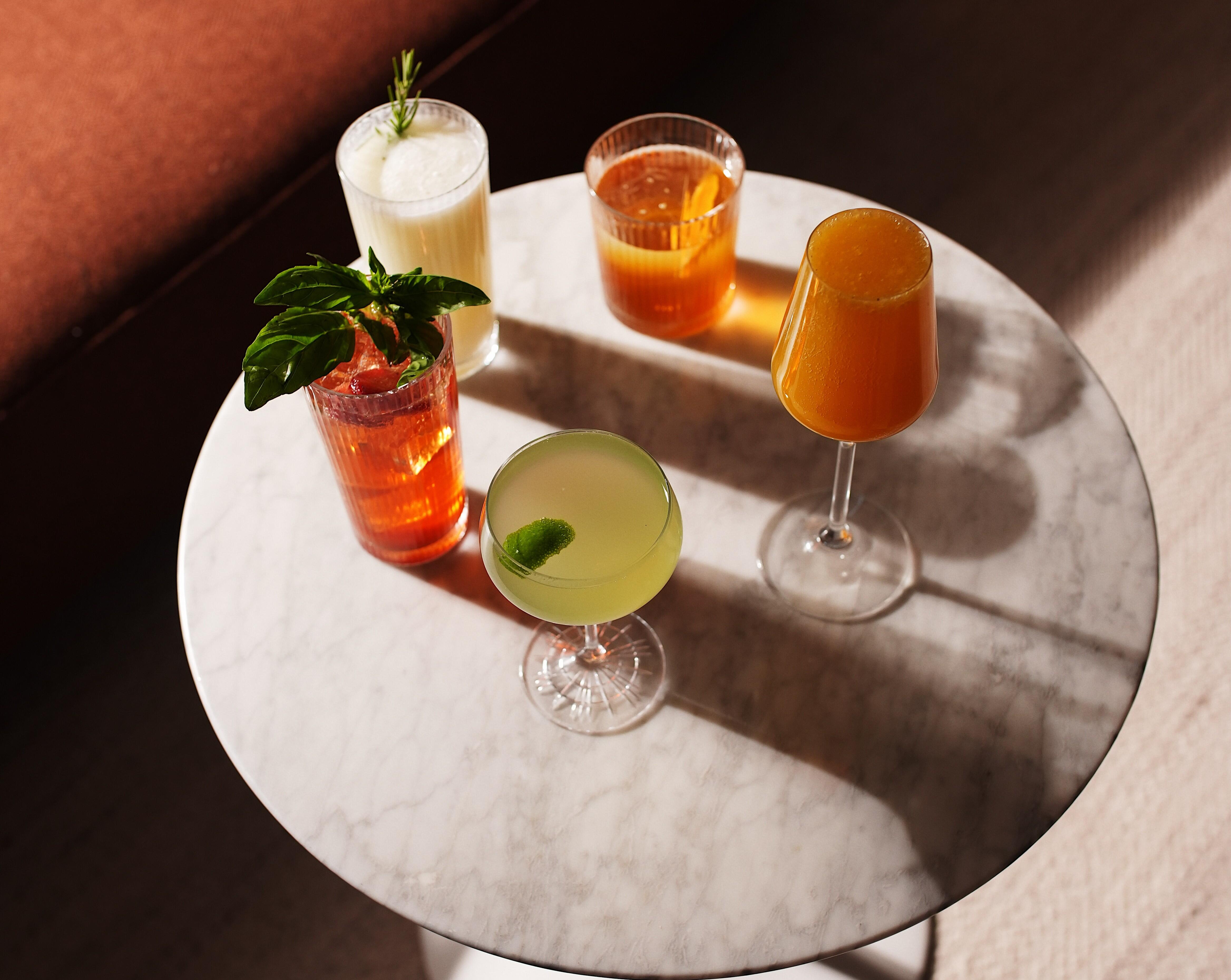 Lindoya Verão mantém parceria com Ale D’Agostino em nova fase da campanha