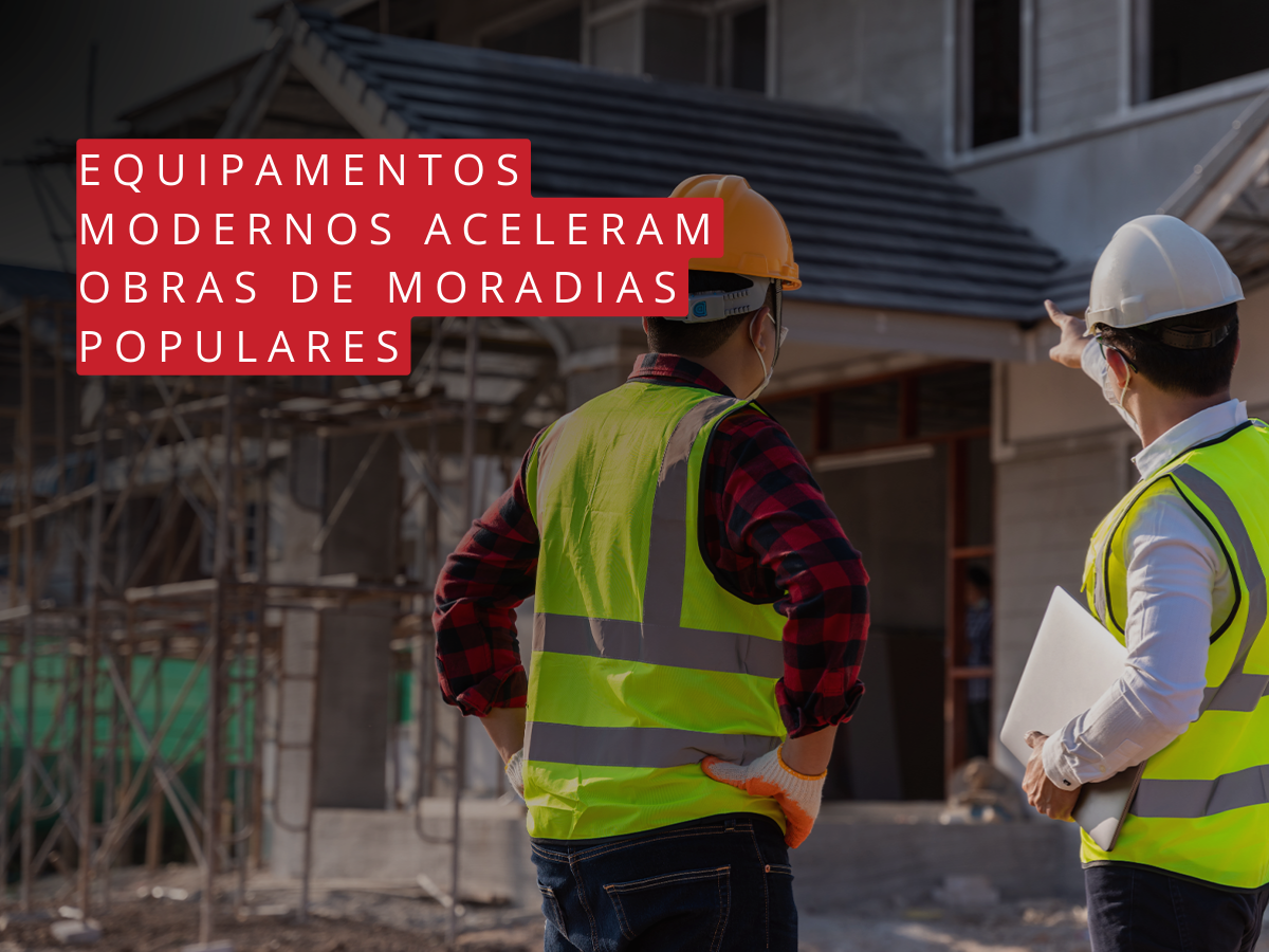 homens analisam a construção da casa