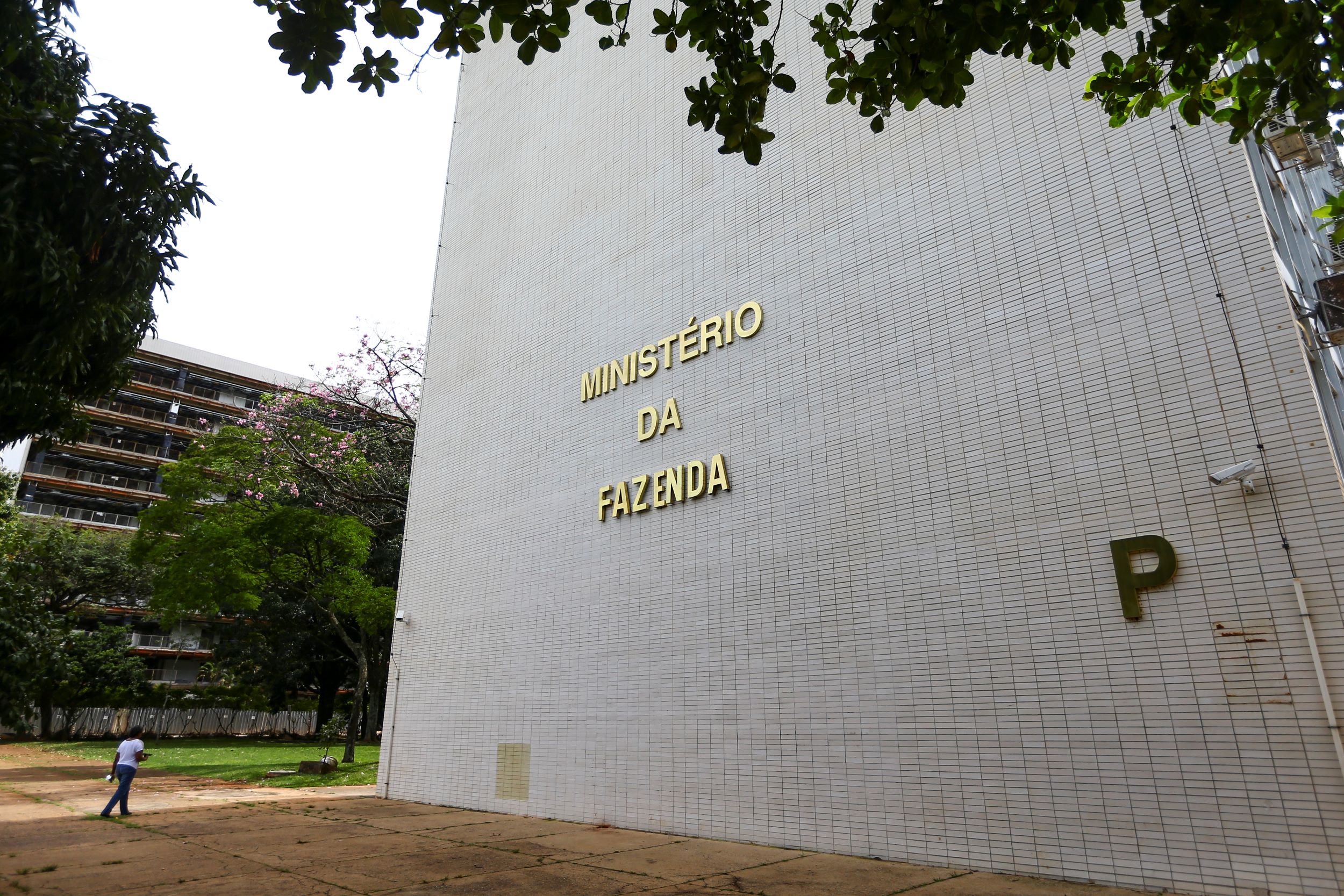 Contador de Goiânia explica como abrir empresas em 24h
